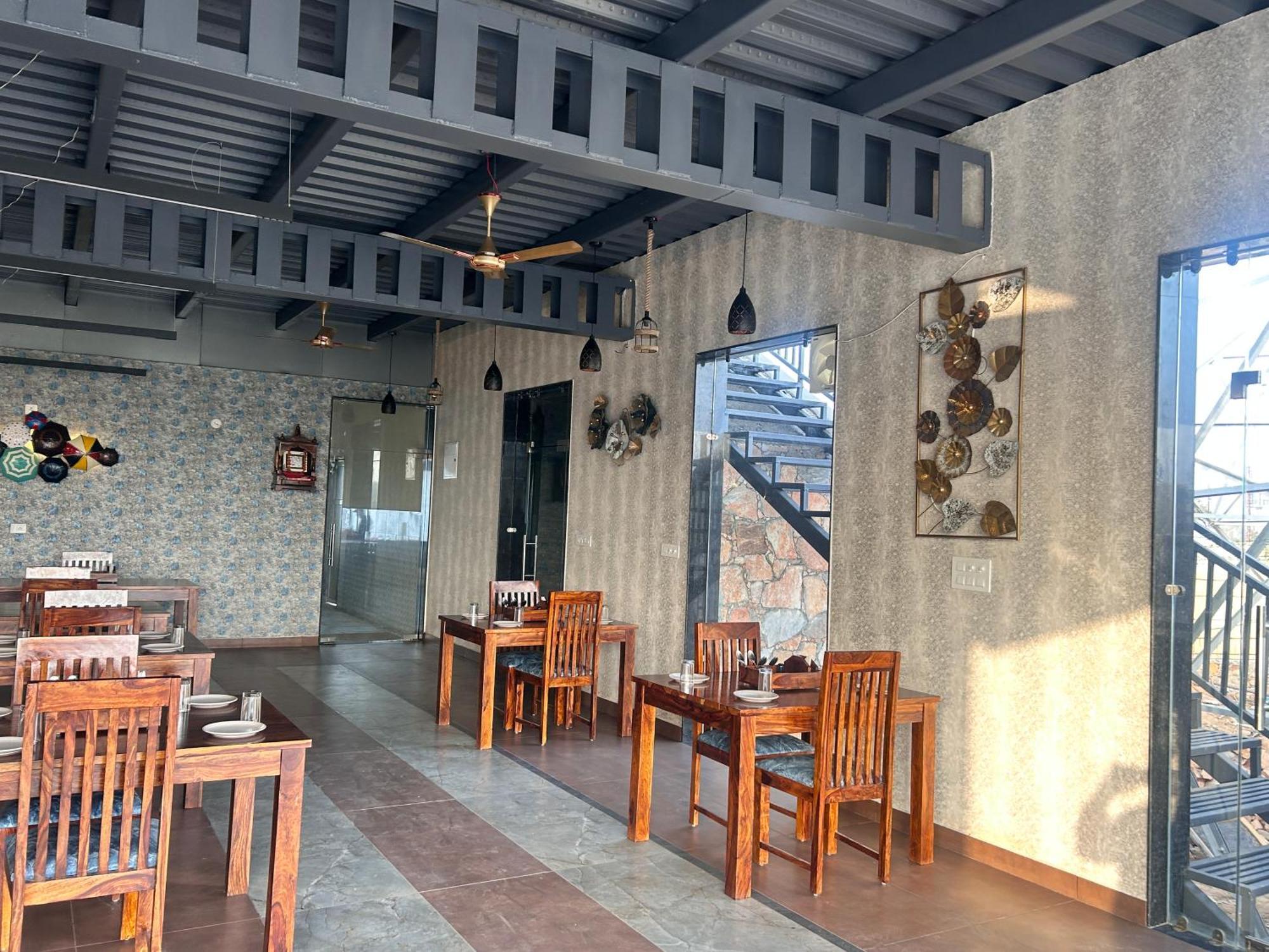 Royal Rajasthan Resort Sikar Extérieur photo