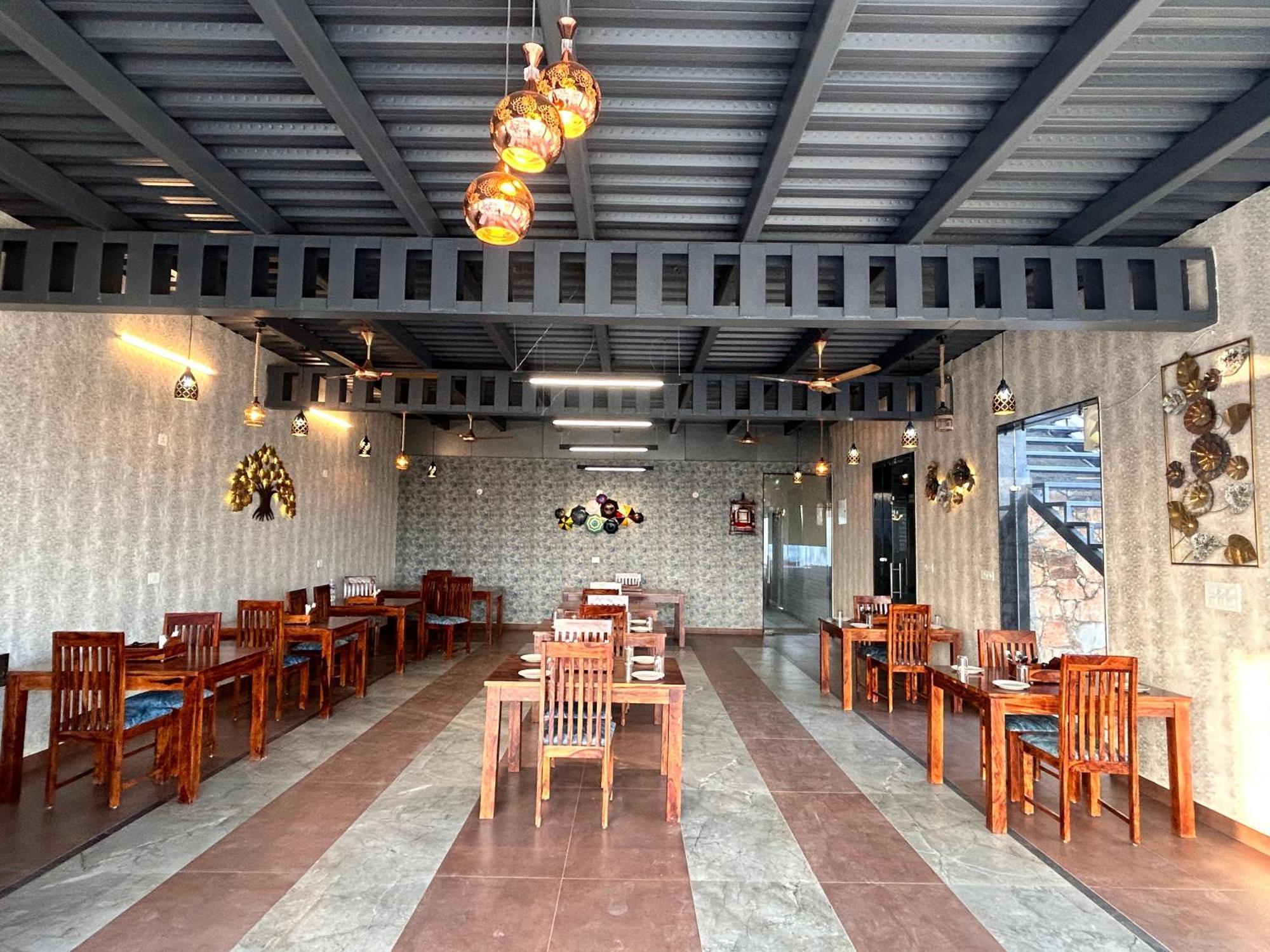 Royal Rajasthan Resort Sikar Extérieur photo