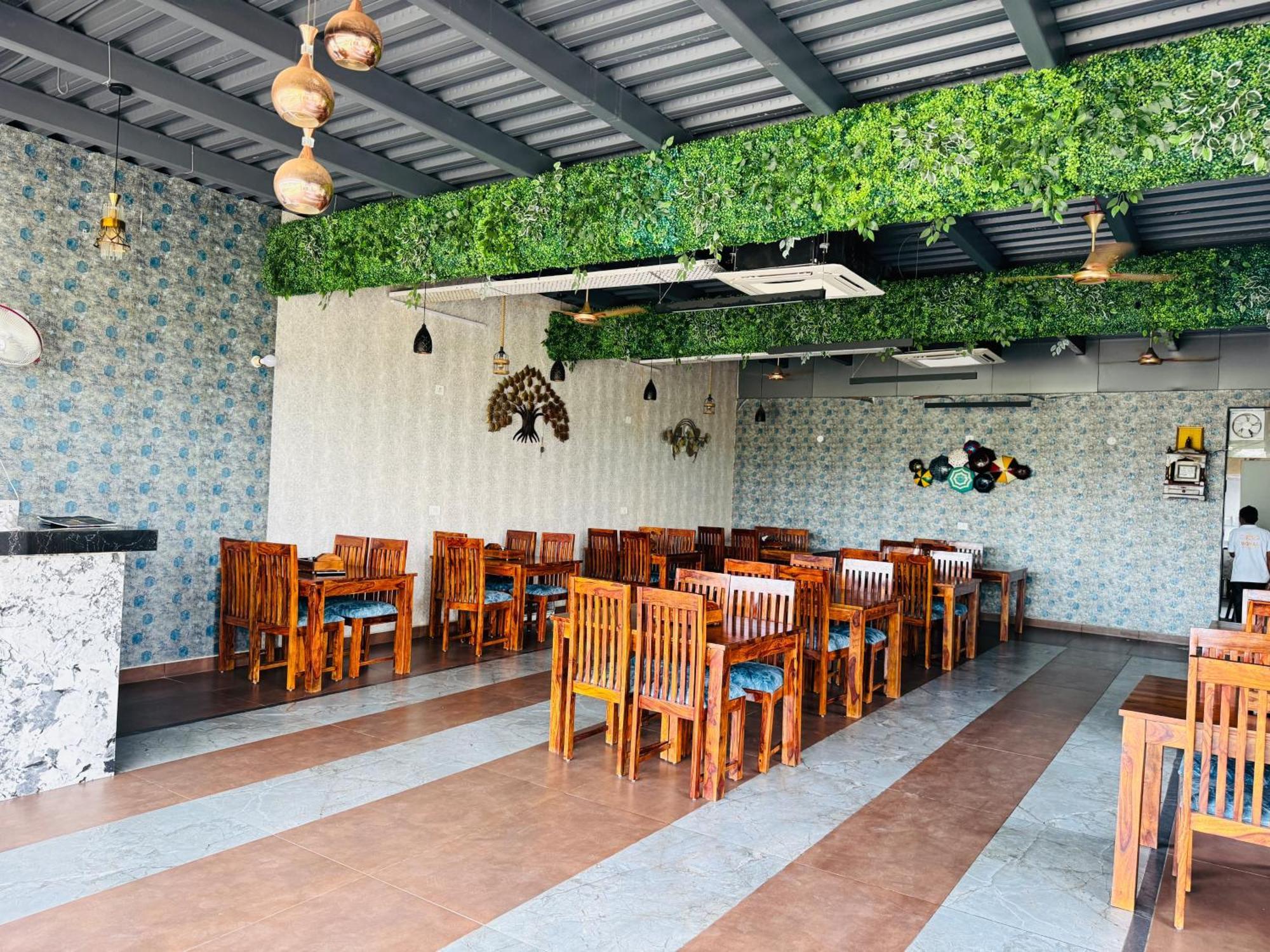 Royal Rajasthan Resort Sikar Extérieur photo