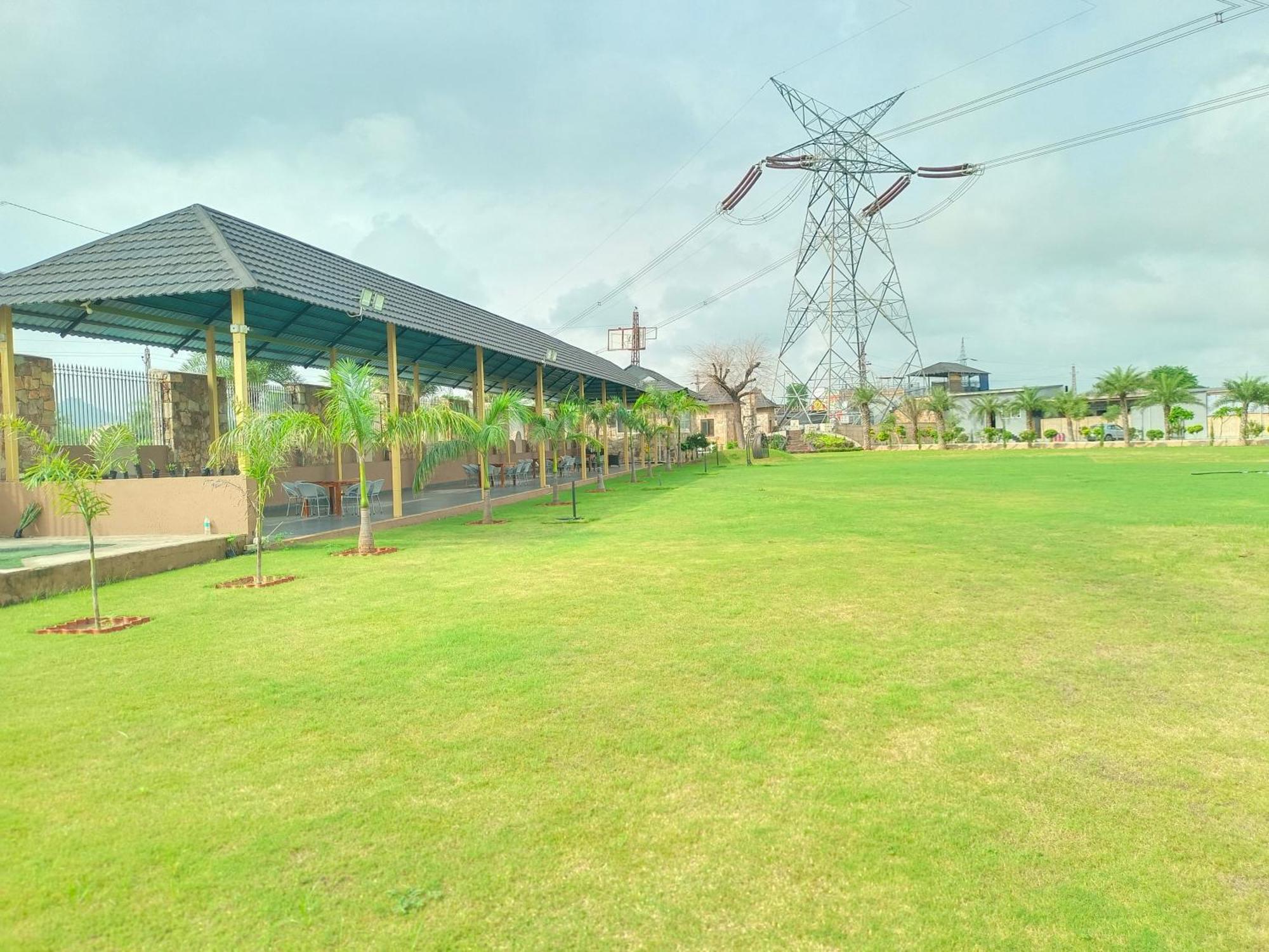 Royal Rajasthan Resort Sikar Extérieur photo