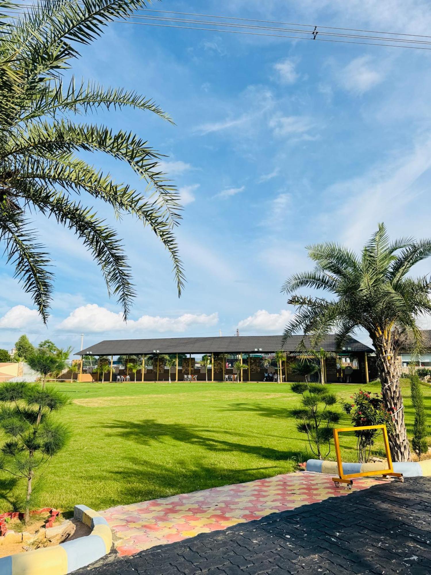 Royal Rajasthan Resort Sikar Extérieur photo