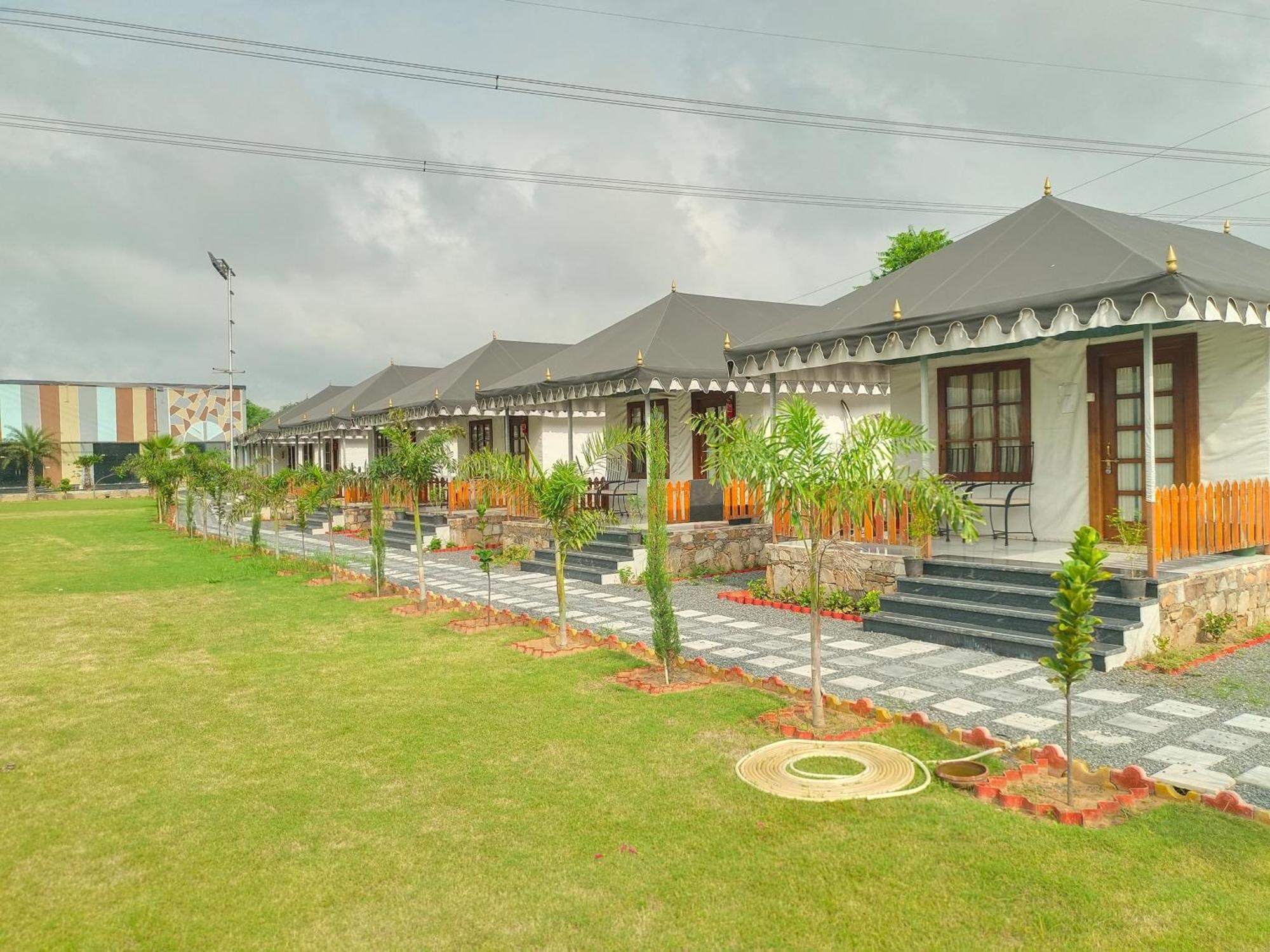 Royal Rajasthan Resort Sikar Extérieur photo